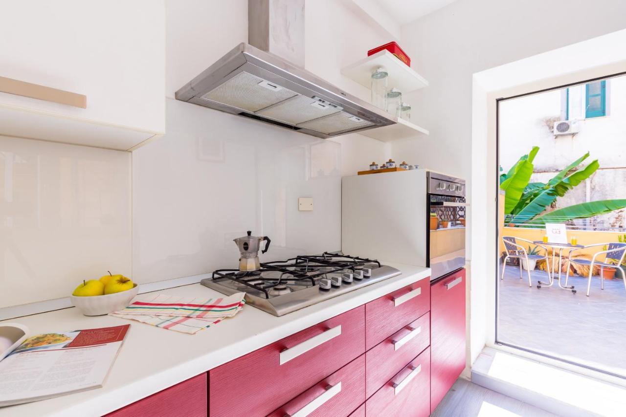 Sansevero Family Apartment By Wonderful Italy Naples Luaran gambar