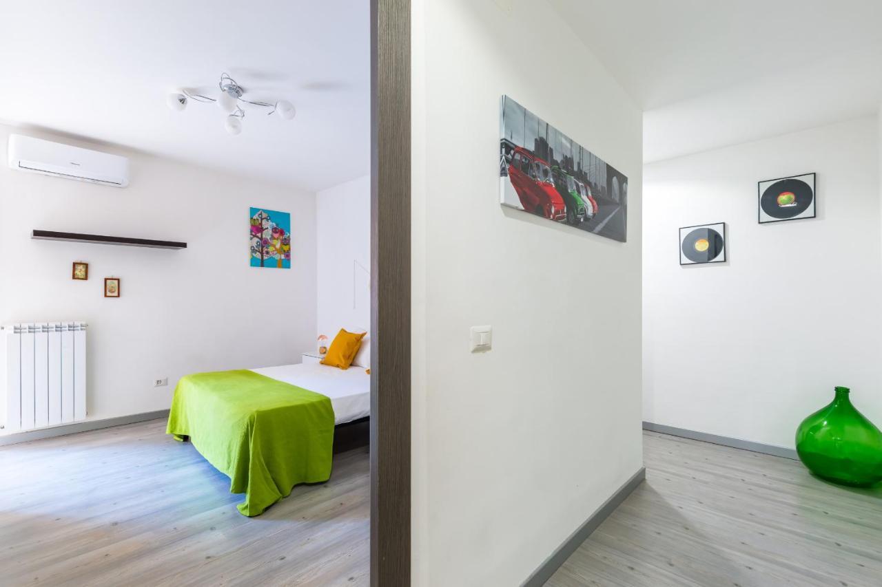 Sansevero Family Apartment By Wonderful Italy Naples Luaran gambar