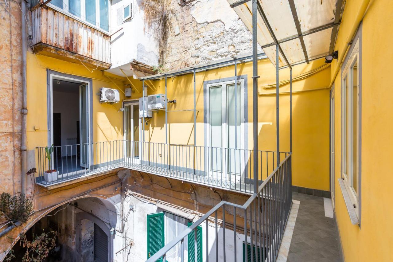 Sansevero Family Apartment By Wonderful Italy Naples Luaran gambar