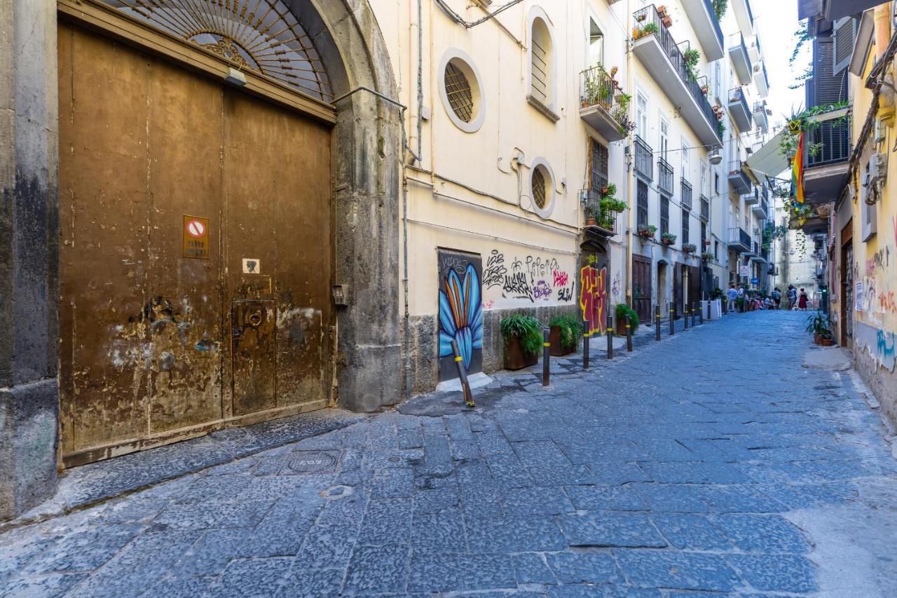 Sansevero Family Apartment By Wonderful Italy Naples Luaran gambar
